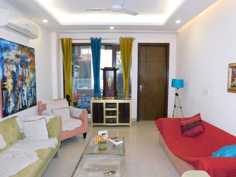 4 BHK FLAT FOR SALE IN CHHATRAPUR EXTENSION DELHI